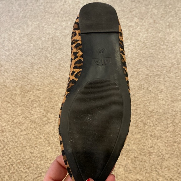 MIA Leopard Print Women's Flats - Picture 3 of 6